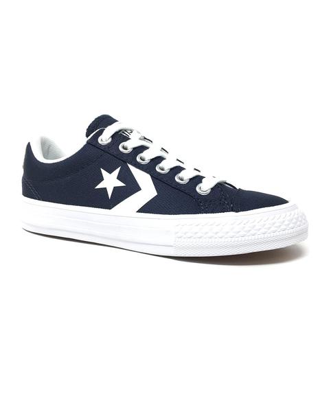 converse blancas con estrella azul